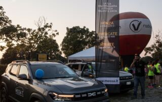 Nuovo Dacia Duster alla Fluo Run nel parco di Monza